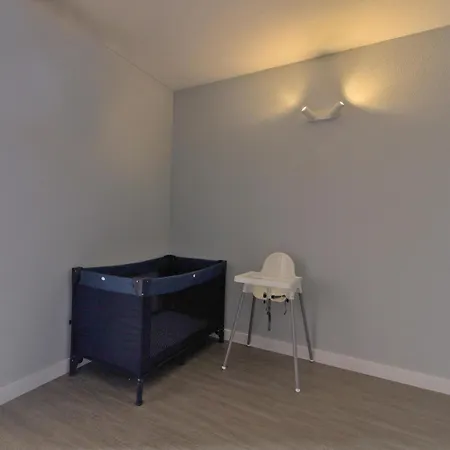 شقة Large Modern With Terrace & Heated Pool